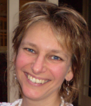 A small portrait of Kersin Cuming